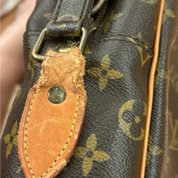 LV men’s shoulder bag